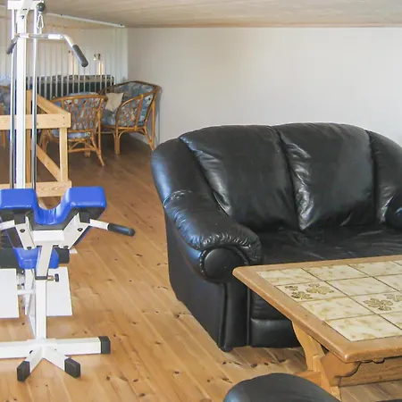 5 Bedroom Cozy In Tatil Evi Hasle