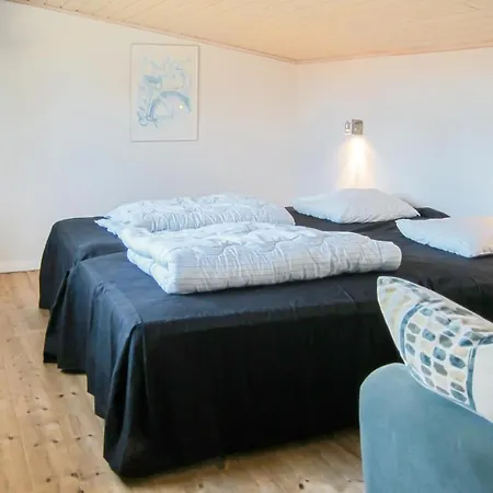 5 Bedroom Cozy In בית נופש הסלה