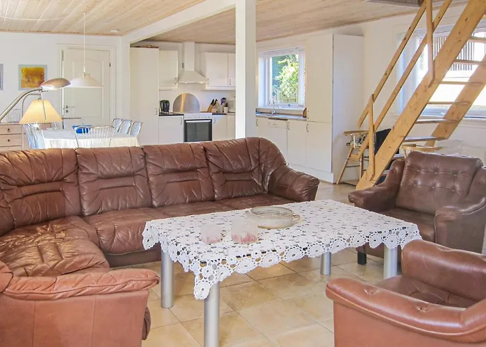 5 Bedroom Cozy In * Hasle