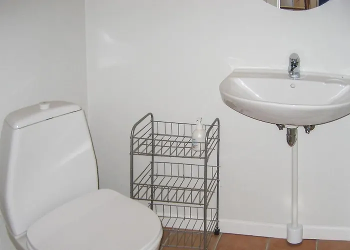 5 Bedroom Cozy In Casa vacanze
